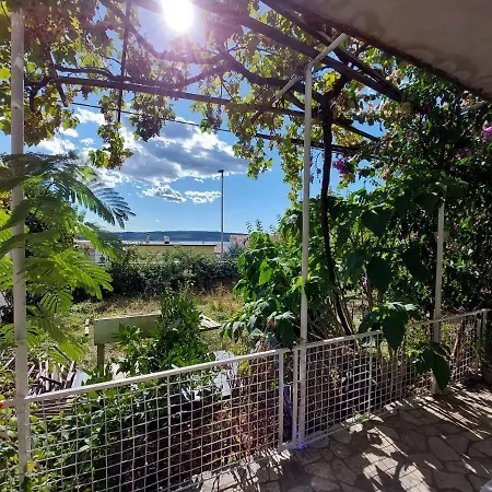 בית הארחה Anchy 3*