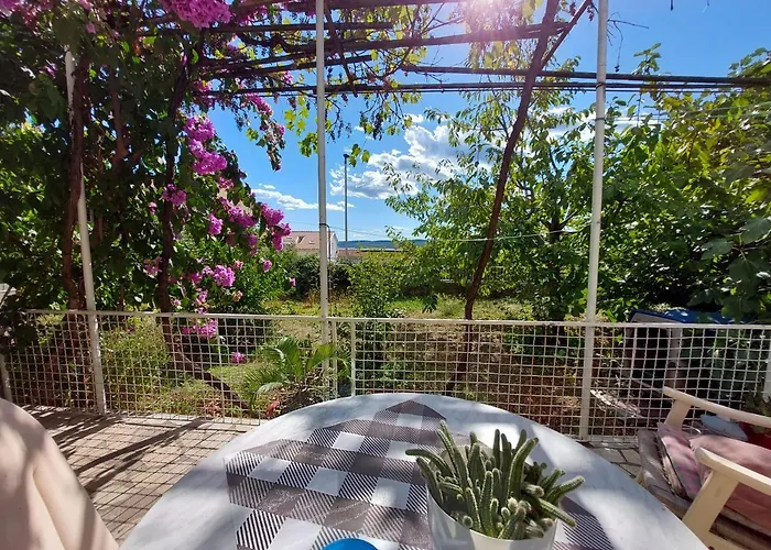 בית הארחה Anchy